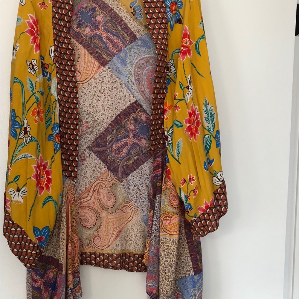 Colorful Kimono - Picture 3 of 4